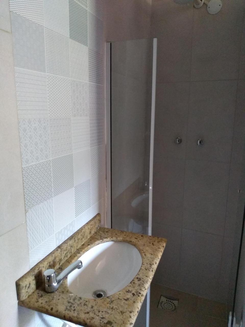 Mata Virgem E Vila do Abraao